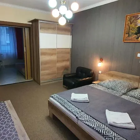 Szlavi Apartman Baja Exterior foto