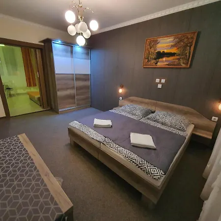 Szlavi Apartman Baja Exterior foto
