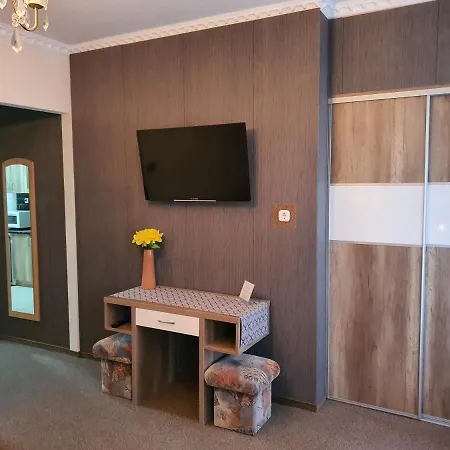 Szlavi Apartman Baja Exterior foto