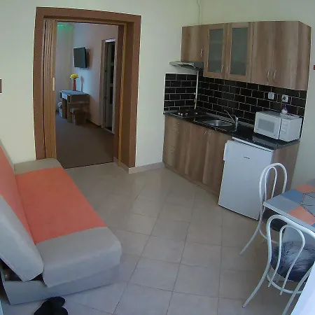 Szlavi Apartman Baja Exterior foto