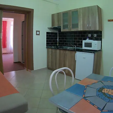 Szlavi Apartman Baja Exterior foto